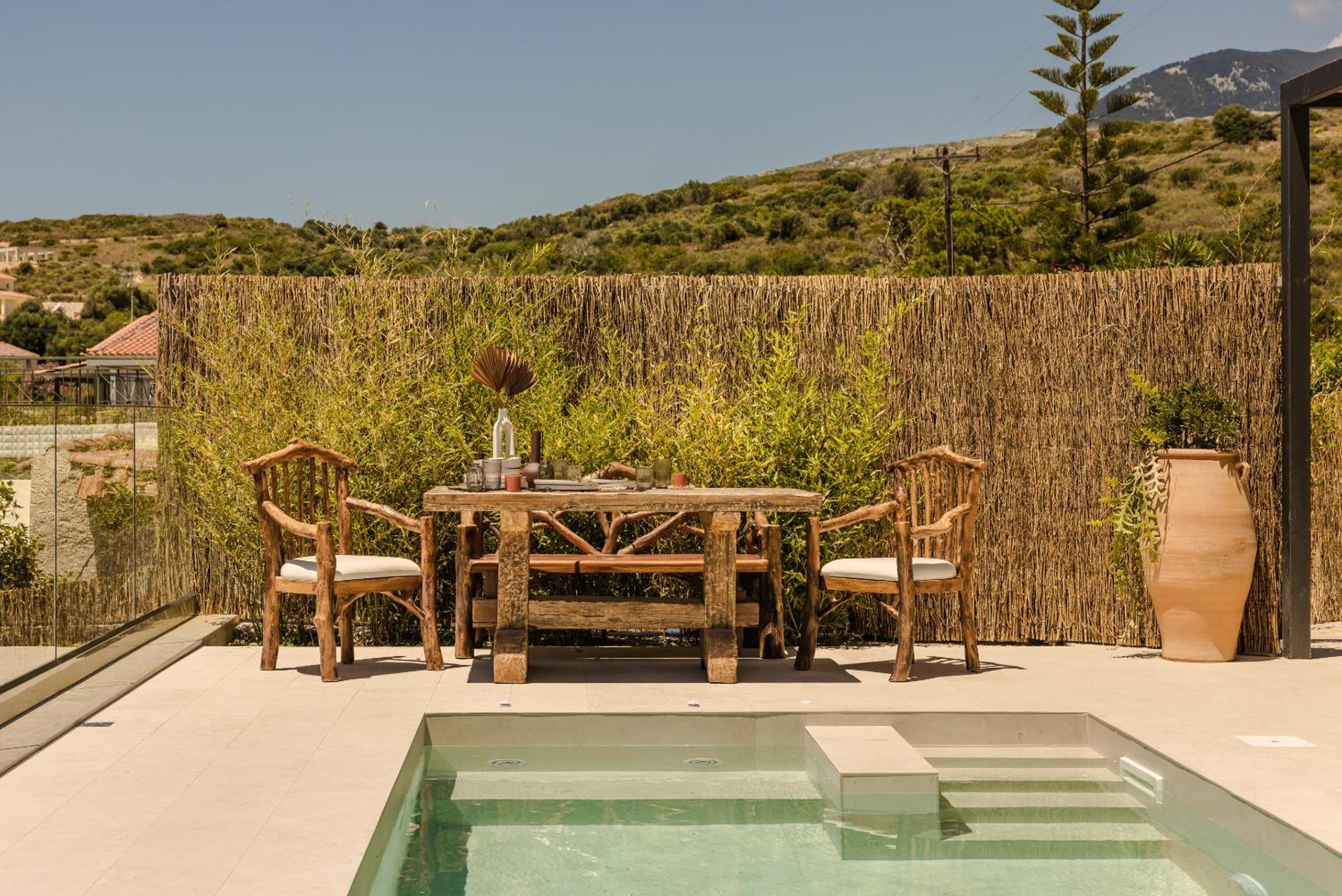 Hilaritas Luxury Suites Sea View, Private Pool & Jacuzzi Paradise Ratzaklíon 外观 照片