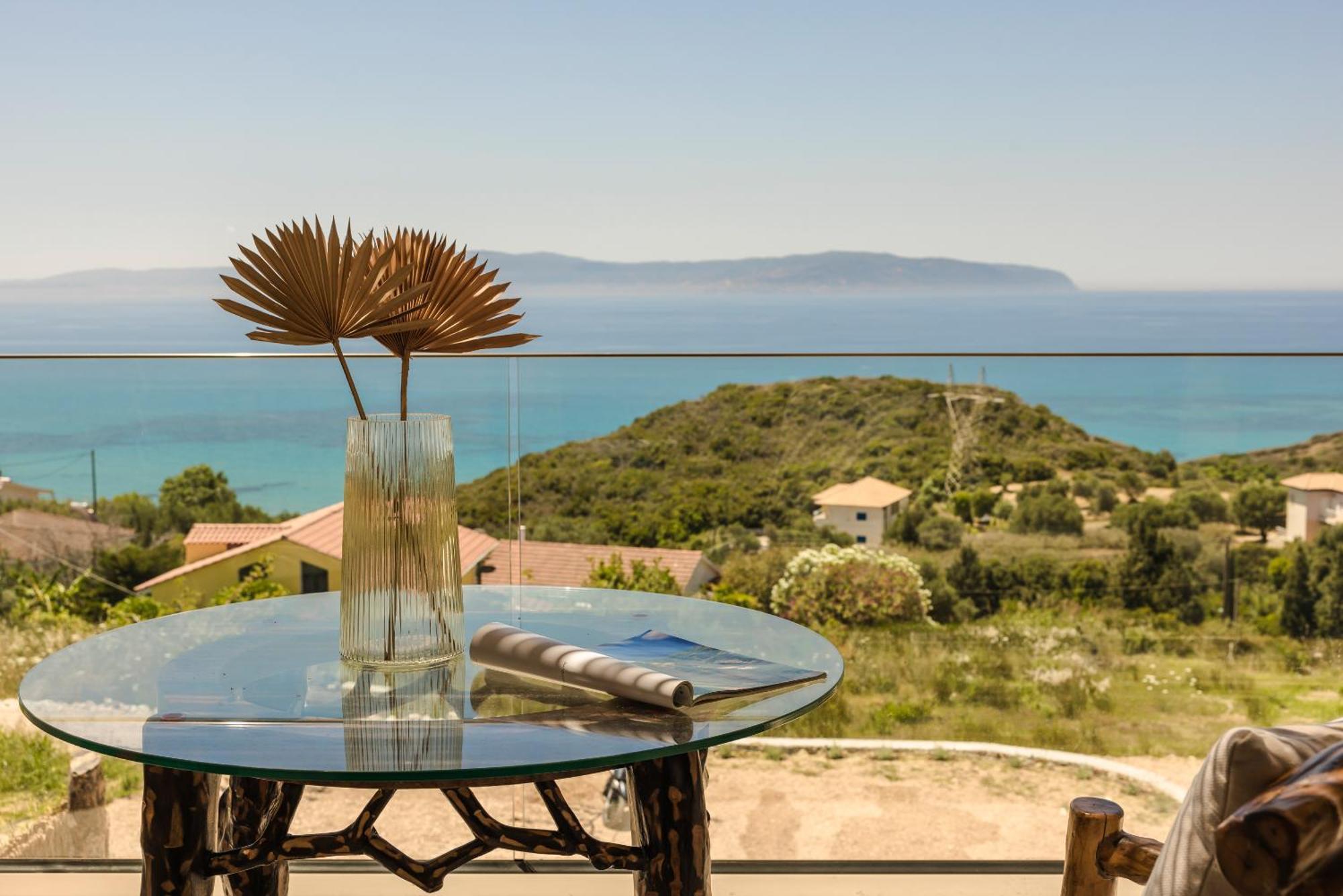 Hilaritas Luxury Suites Sea View, Private Pool & Jacuzzi Paradise Ratzaklíon 外观 照片