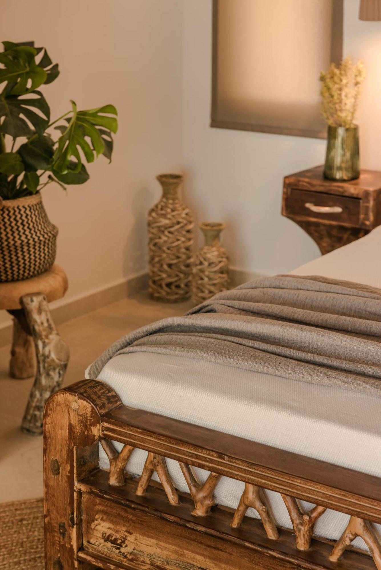 Hilaritas Luxury Suites Sea View, Private Pool & Jacuzzi Paradise Ratzaklíon 外观 照片