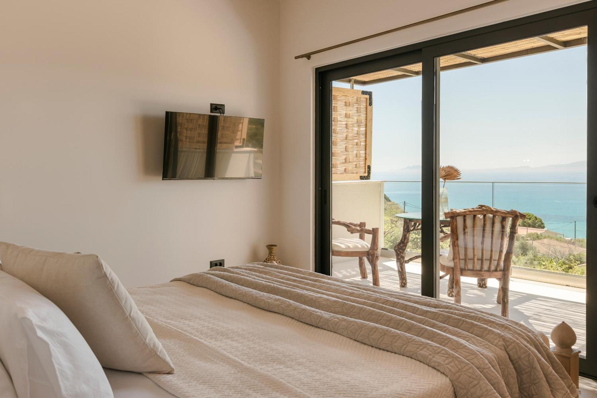 Hilaritas Luxury Suites Sea View, Private Pool & Jacuzzi Paradise Ratzaklíon 外观 照片