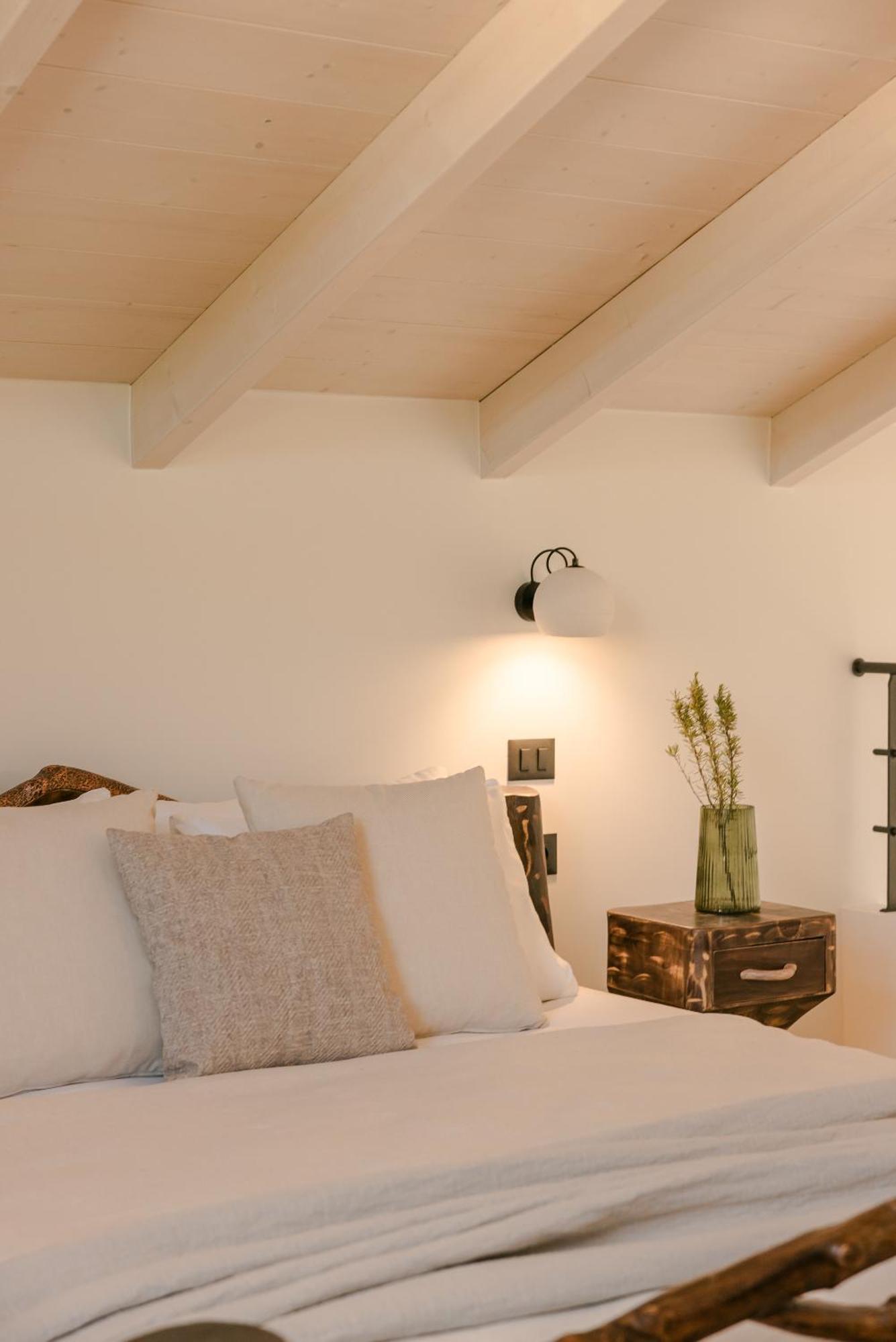 Hilaritas Luxury Suites Sea View, Private Pool & Jacuzzi Paradise Ratzaklíon 外观 照片