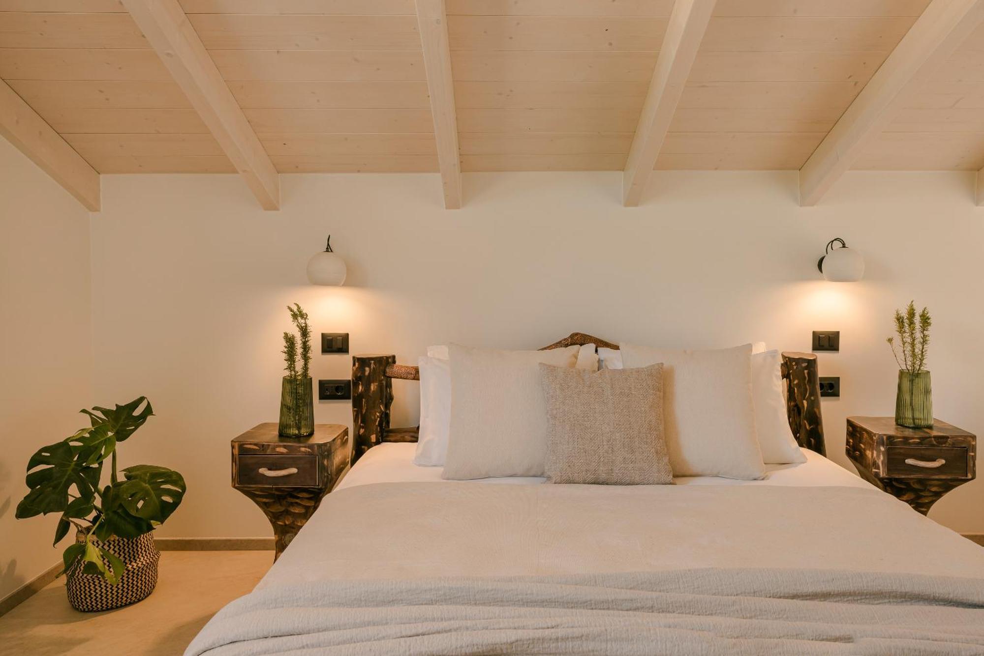 Hilaritas Luxury Suites Sea View, Private Pool & Jacuzzi Paradise Ratzaklíon 外观 照片