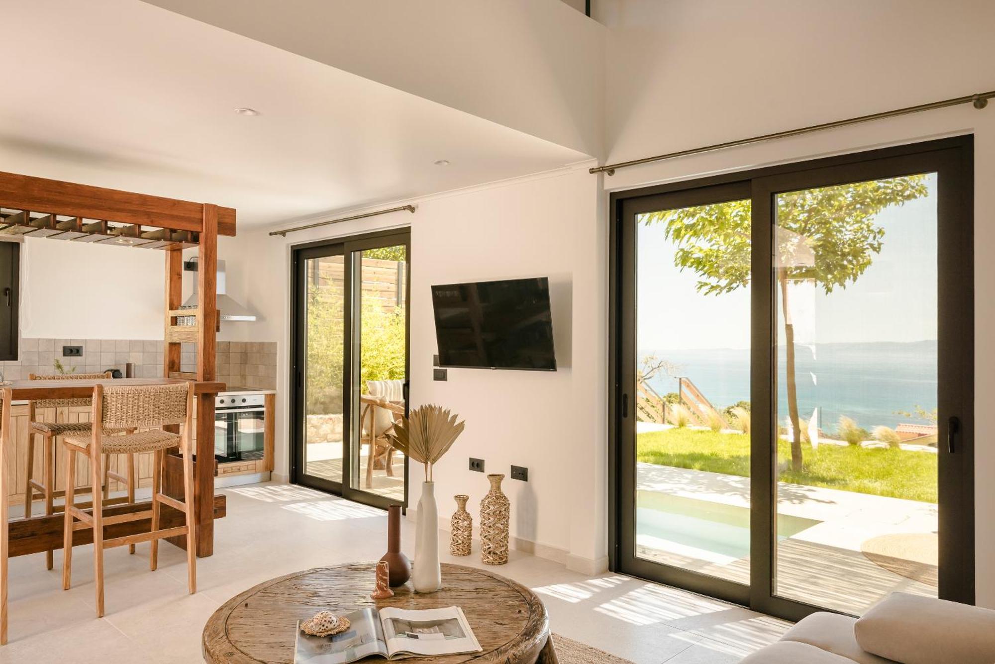 Hilaritas Luxury Suites Sea View, Private Pool & Jacuzzi Paradise Ratzaklíon 外观 照片